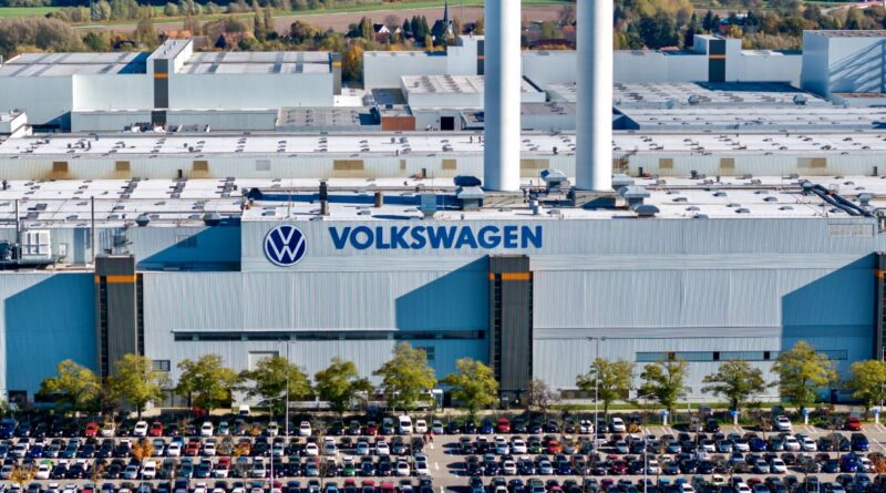 Volkswagen řeší možnou závadu řízení u téměř tří milionů vozů