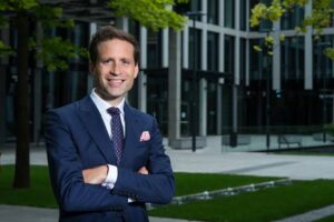 Kovanda: Americké AI startupy získaly 100 miliard dolarů, Evropa jen zlomek