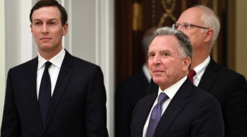 Witkoff a Kushner projednali s Trumpem návrhy před jednáním s Ukrajinou