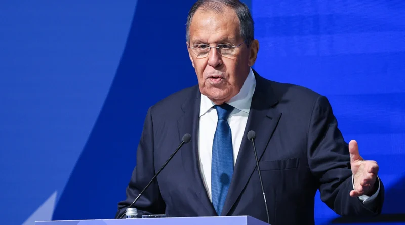 Lavrov se vyjádřil k novému mírovému plánu a odmítl příměří