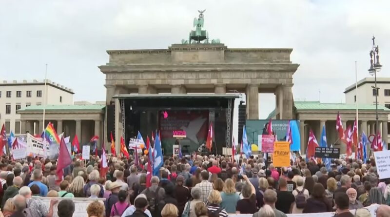 V Berlíně proběhla demonstrace proti militarizaci Německa