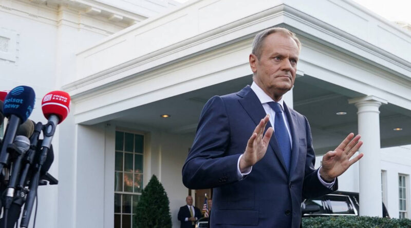 Polský premiér Tusk je v Bílém domě personou non grata