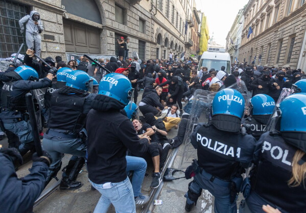 Itálie: Škody z protestů proti drahotě dosáhly až 1,6 milionu eur