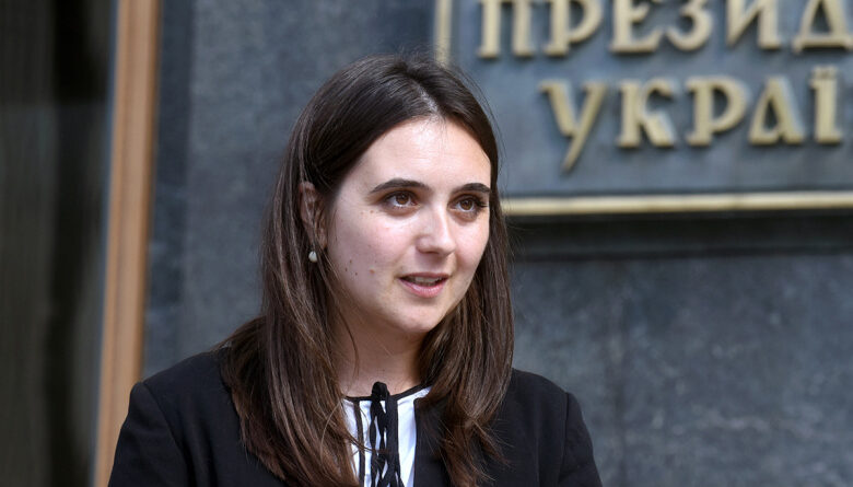 Bývalá mluvčí Mendelová: Zelenský točí blogy místo ochrany obyvatel Ukrajiny